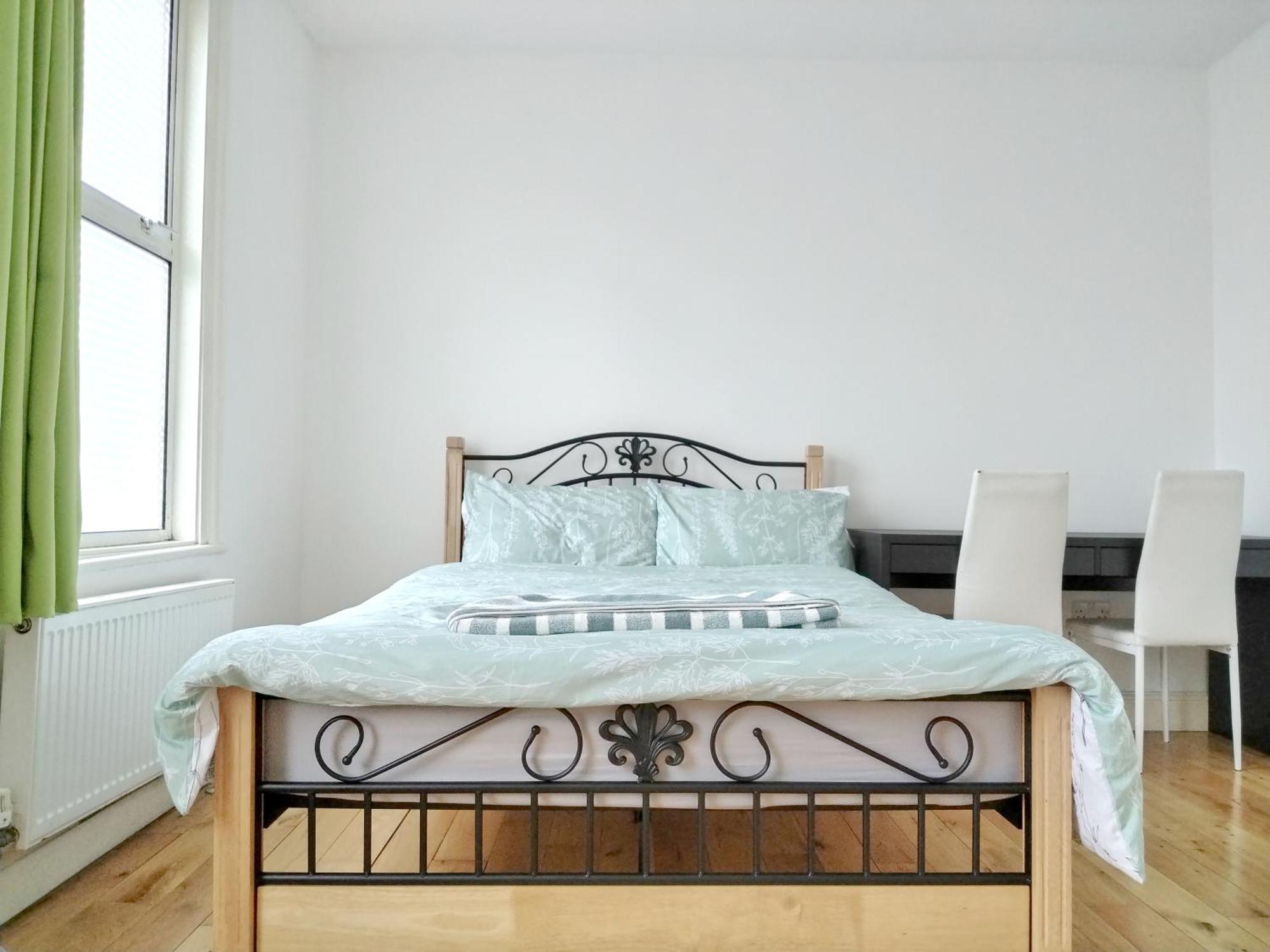 Cosy Rooms Near Canary Wharf & The O2 Лондон Экстерьер фото