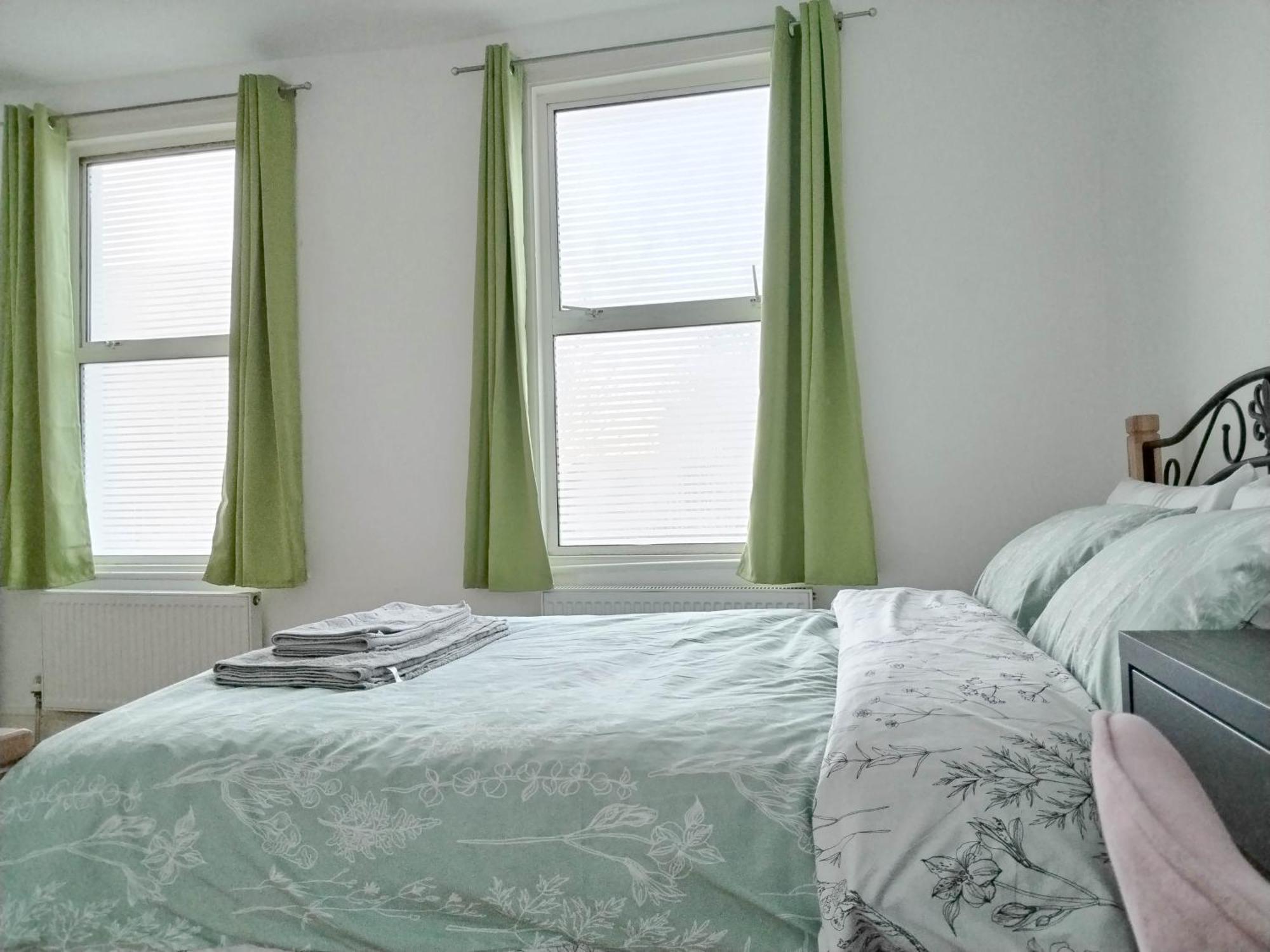Cosy Rooms Near Canary Wharf & The O2 Лондон Экстерьер фото