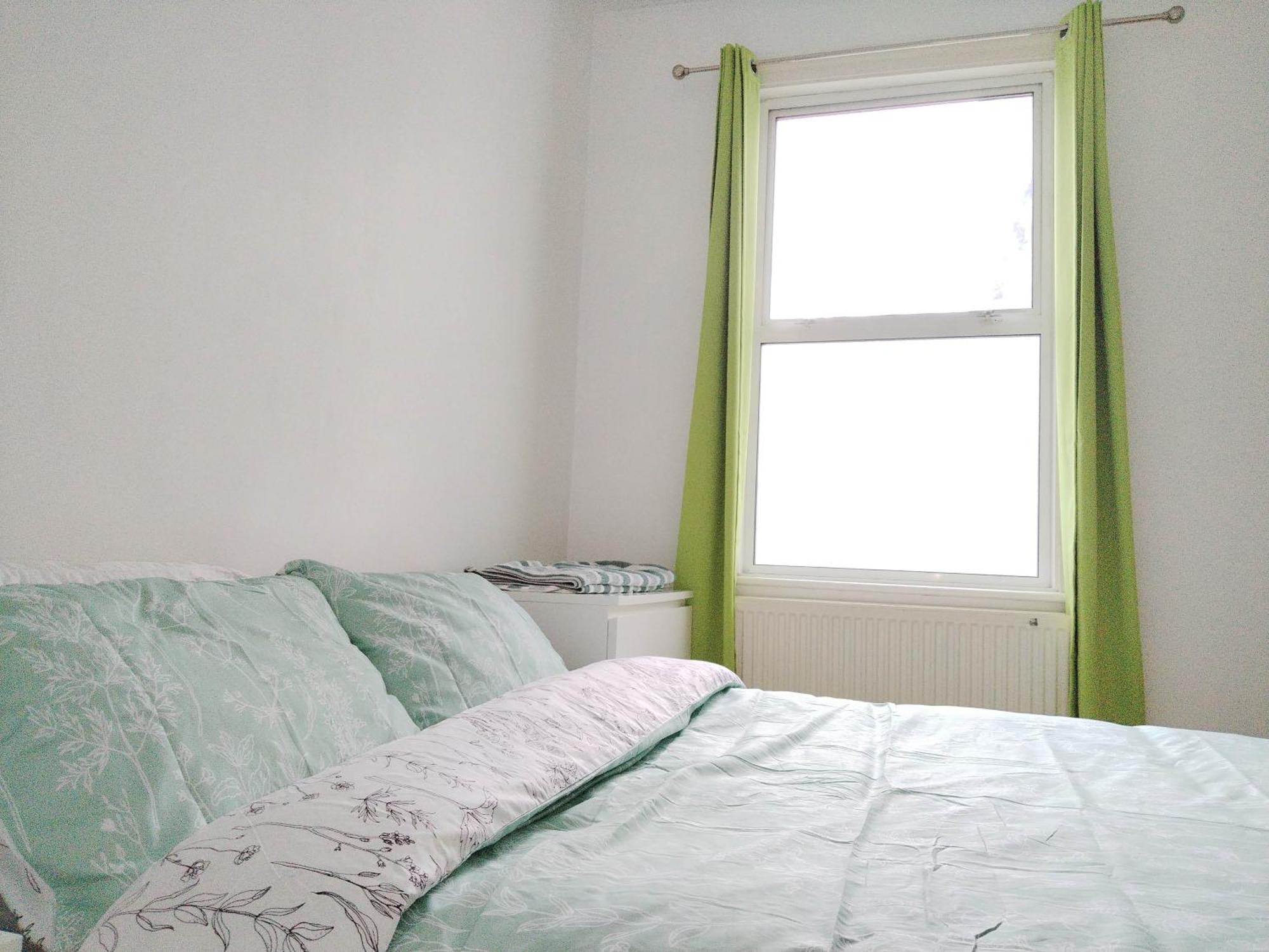 Cosy Rooms Near Canary Wharf & The O2 Лондон Экстерьер фото
