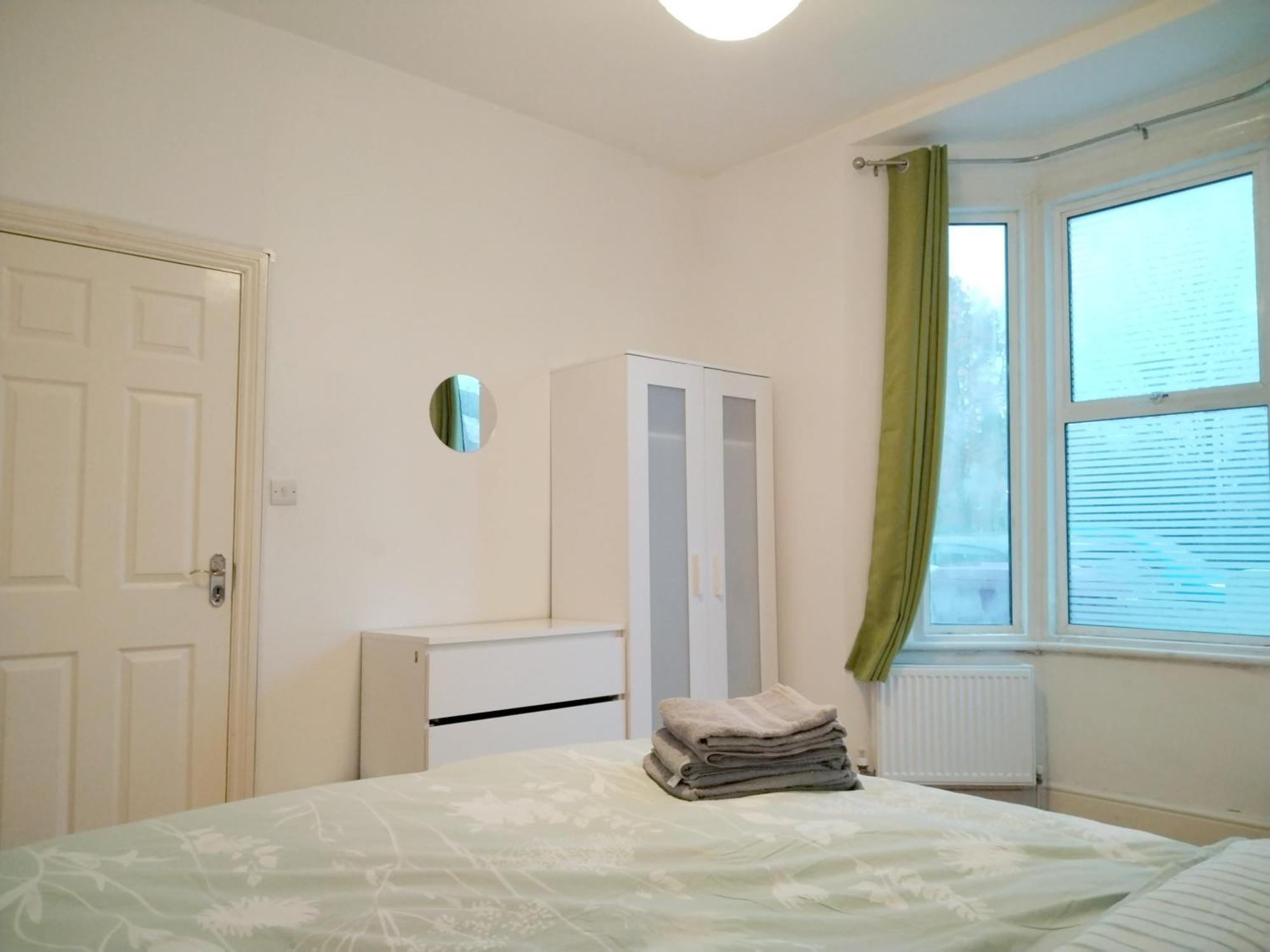 Cosy Rooms Near Canary Wharf & The O2 Лондон Экстерьер фото